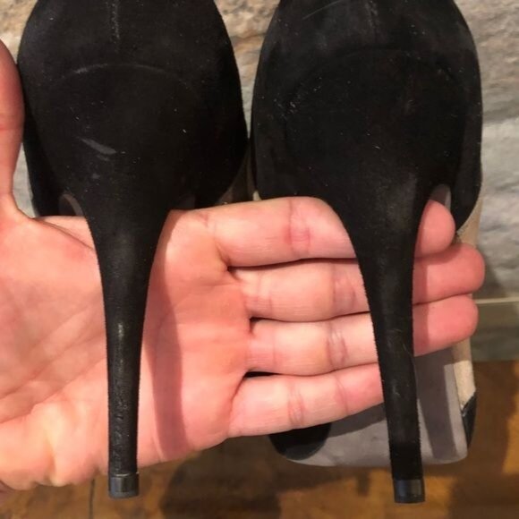 Donald J Pliner Lasse 0202 Black Taupe Suede Designer Heel Pump Booties Size 10 - Picture 8 of 8